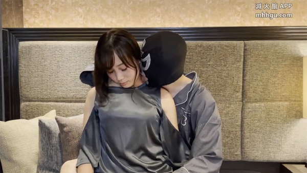 中本聪美女醉醺醺的恶魔活塞的女性 FC2PPV-3073266(v)