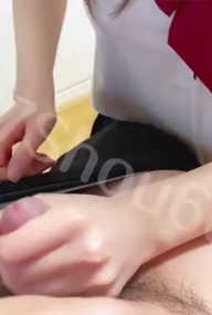 鹤酱 极淫妹妹自慰高潮喷尿 主动勾引哥哥吸茎挑逗 鲜嫩白虎犹如飞机杯 香艳蠕腰榨汁 内射中出蜜穴(v)