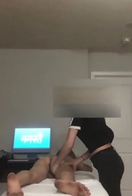 预约上门女按摩师自愿献身韩国大屌痞子 OF私拍 二约清瘦金发女技师轻松说服吃鸡巴(v)