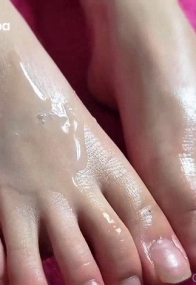 推特天生萝莉体，合法超可爱嫩妹【SkinnyBoba】福利③，被金主爸爸圈养，各种玩肏2(v)