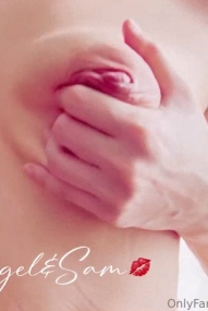 因为有粉丝要求看我乳房特写，所以就拍给大家欣赏一下。(v)