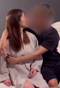 チチめっちゃエロい！【無】【中出し】Ｇカップの美容部員といっぱいチュー。FC2PPV-4616061