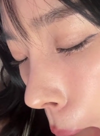 Pornhub高颜值人气韩国正妹「Elle Lee」【第二十弹】韩国女友发来了一条视频信息：想要你的大鸡巴！