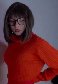 Onlyfans极品高颜值，美乳白虎萝莉COSER【Kovicki】付费福利，火辣红毛衣，外纯内骚