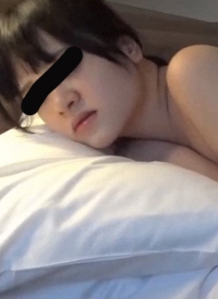 只有男友经验的美女，被禽兽男友推去做P活…连男友都没允许的内射让她陷入呆滞状态 FC2PPV-4664508