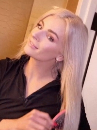 在纽约酒吧搭讪的热门网红，与她奇迹般地进行了一次肛交！FC2PPV-4672467