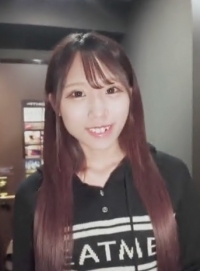 和爆红的美女按摩小姐姐约会去情侣酒店♡露天温泉里亲密无间地疯狂内射 /FC2PPV-4676467