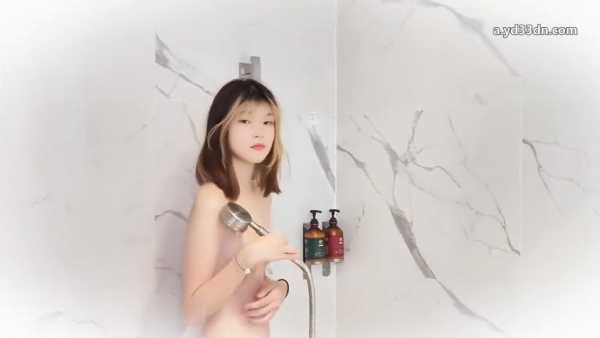 私人健身教练，约炮大神【黑杰克】无套内射，19岁淡江大学露脸正妹