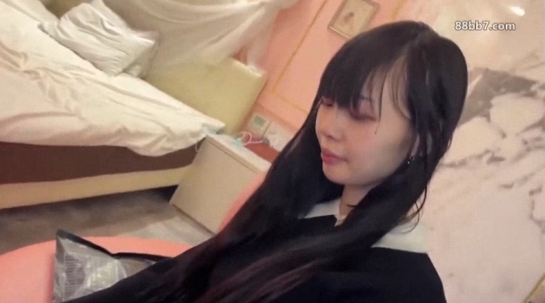 (1)糟了…///要高潮了！！！”几乎没经验的苗条美女穿着cosplay服装，被猛烈抽插直到疯狂高潮 FC2PPV-4685885