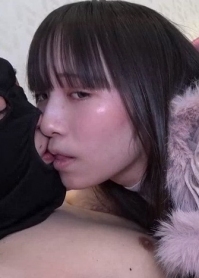 (1)聖心女子大学在读。放学后和朋友玩耍。平凡普通的女孩ひなの酱因经济困难出演视频，人生就此终结 FC2PPV-4712674