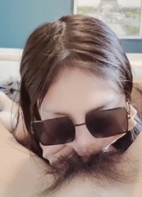 继妹成年后送给我的一份特别礼物，精致小妹妹紧致爽滑密道被大肉棒操到合不拢，被操的骚叫不停，声音动听