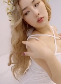 李娜娜 女神降临献神器 天美传媒 精东影业 JDYL027