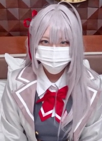 多次发出低吼高潮的○ーリャ酱可爱到爆！即刻高潮的脆弱阴道Coser，生内射性爱自拍映像！FC2PPV-4706731