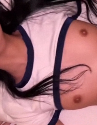 (1)让穿着刚好合法制服、未修整浓密毛发的女孩换上喜欢的角色扮演服装 FC2PPV-4743814