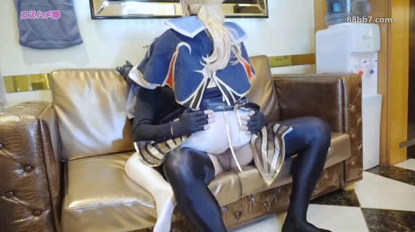 神级丘丘人化姬〇cos的肉食系辣妹coser，与她中出し激情性爱！FC2PPV-4745565