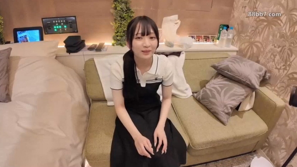 19岁清透感爆棚的少女，外表纯真却超级淫荡，阴道内感觉爽到爆！ FC2PPV4761731